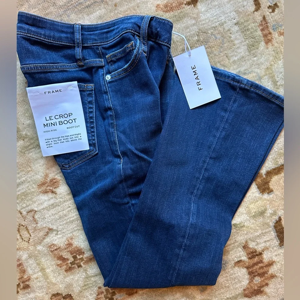 FRAME Le Crop Mini Boot in Majestty - Picture 4 of 8